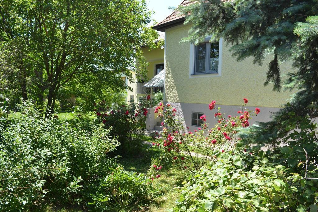 Sonnenoase Villa Deutschkreutz Rum bild
